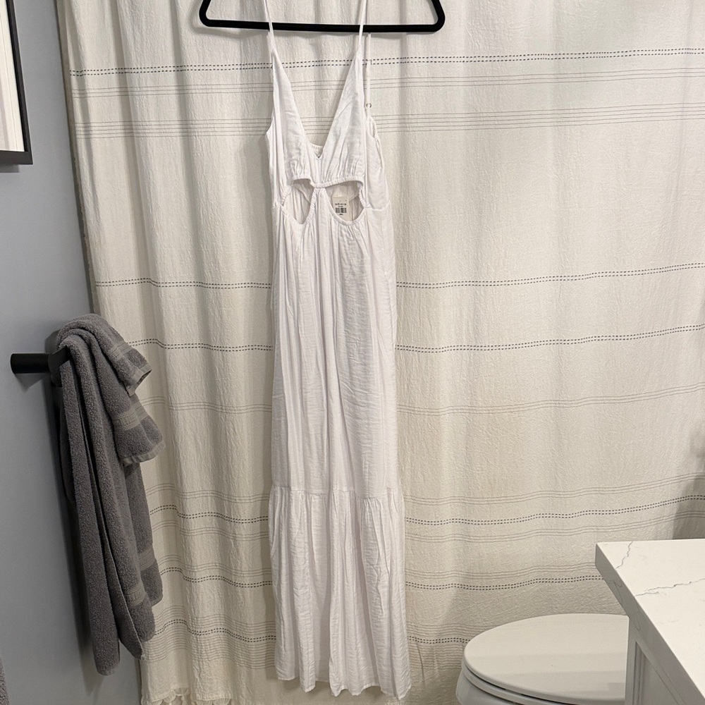 Abercrombie & Fitch White Maxi Dress with Cutout Detail